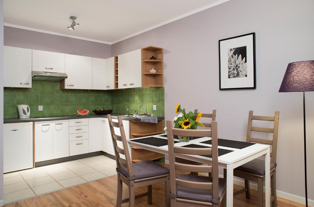 Apartamenty Tww Ochota Warschau Kamer foto
