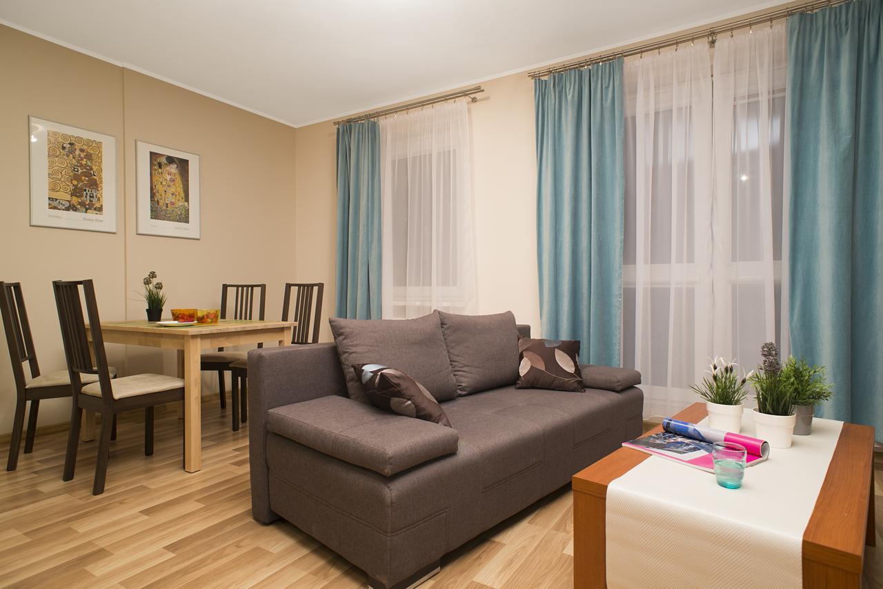 Apartamenty Tww Ochota Warschau Buitenkant foto
