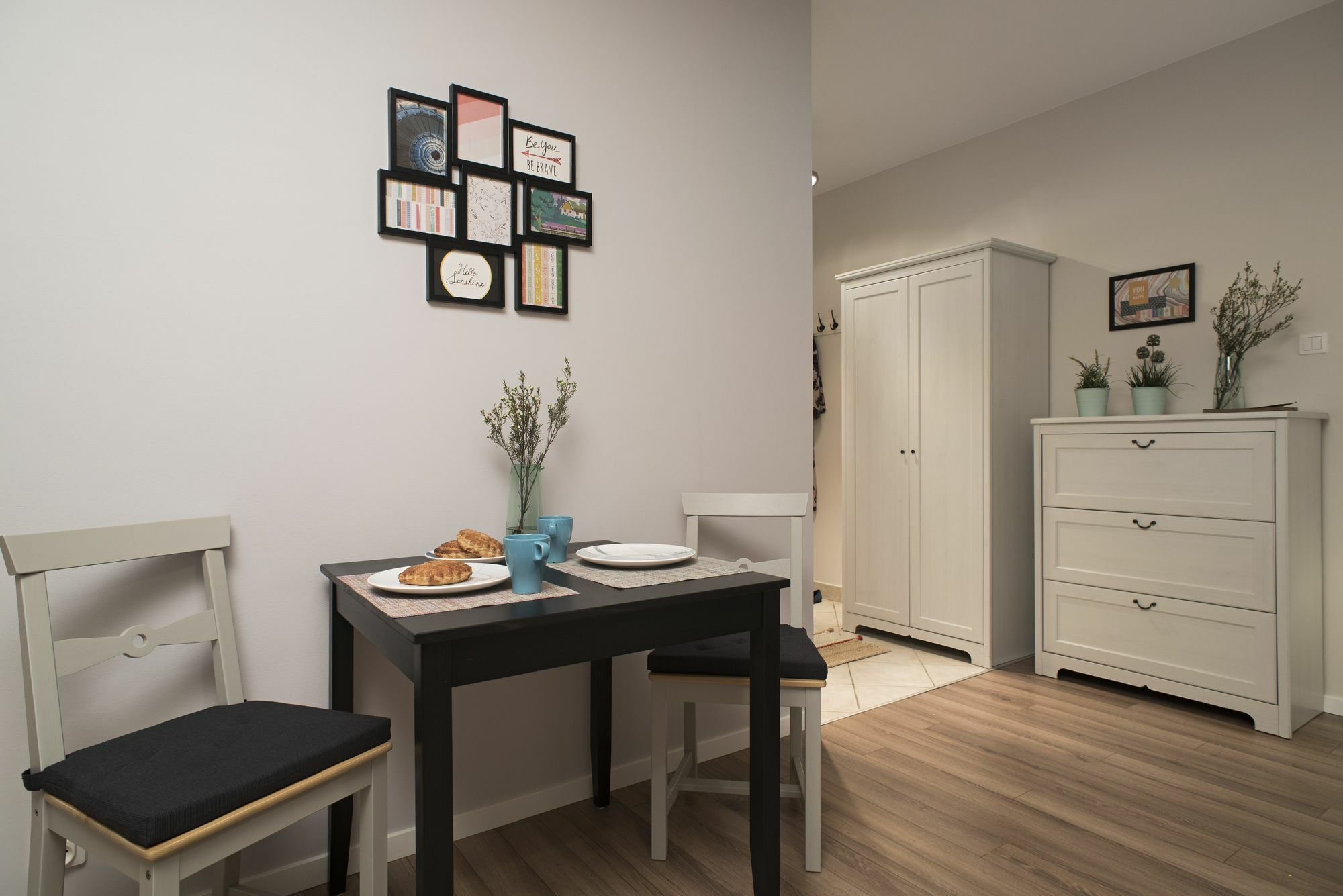 Apartamenty Tww Ochota Warschau Buitenkant foto